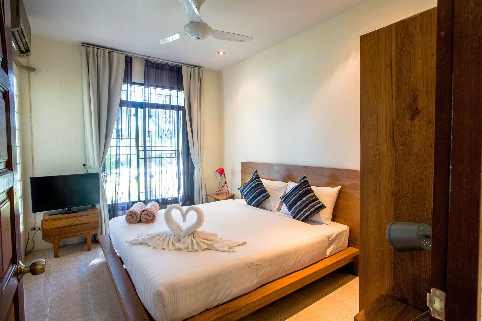 Villa Miracle Rawai Екстер'єр фото
