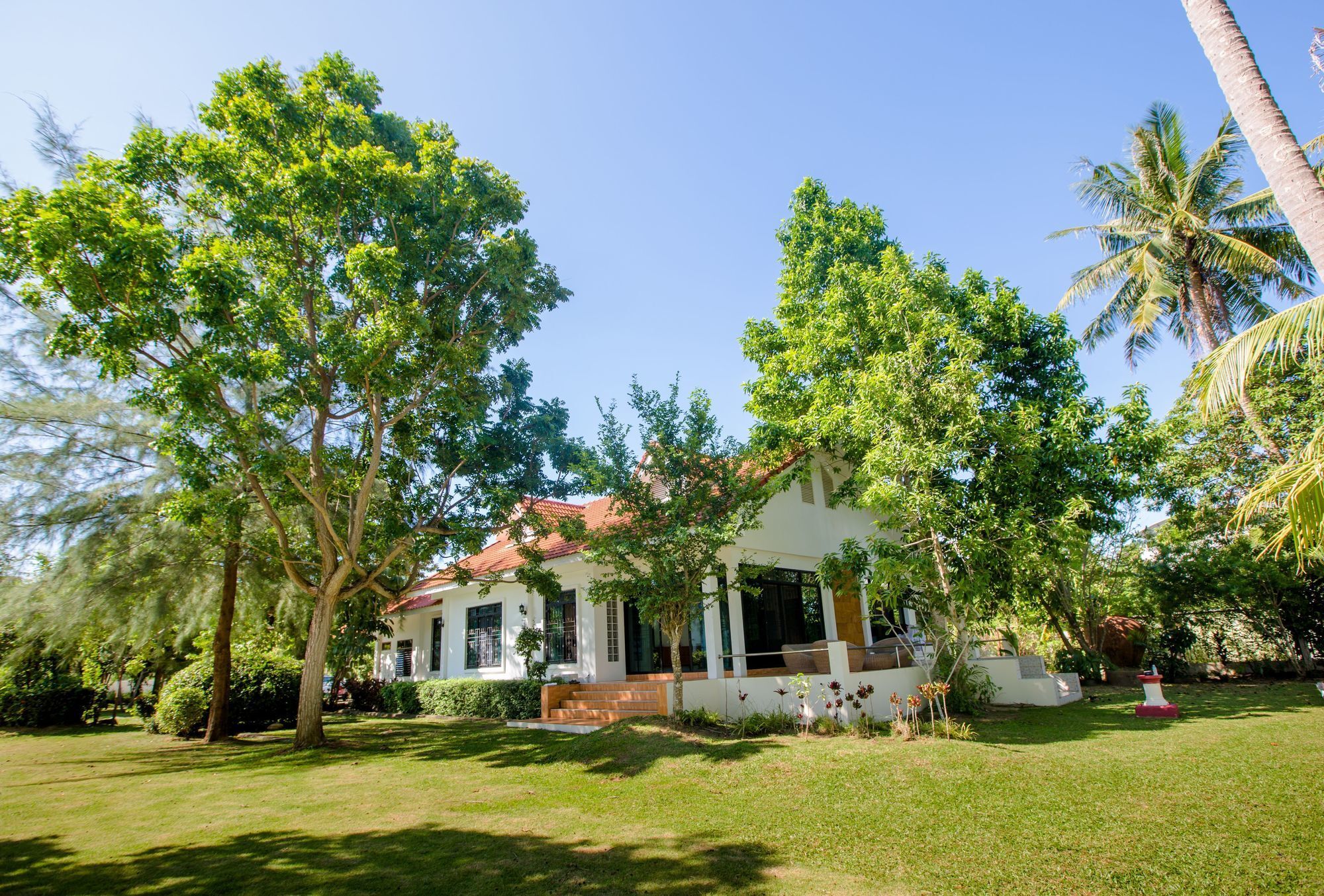 Villa Miracle Rawai Екстер'єр фото